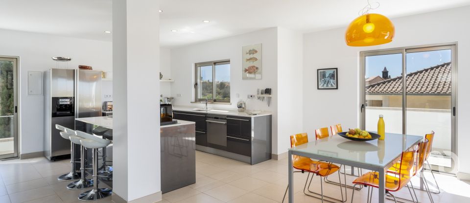 Moradia T5 em Alvor de 408 m²