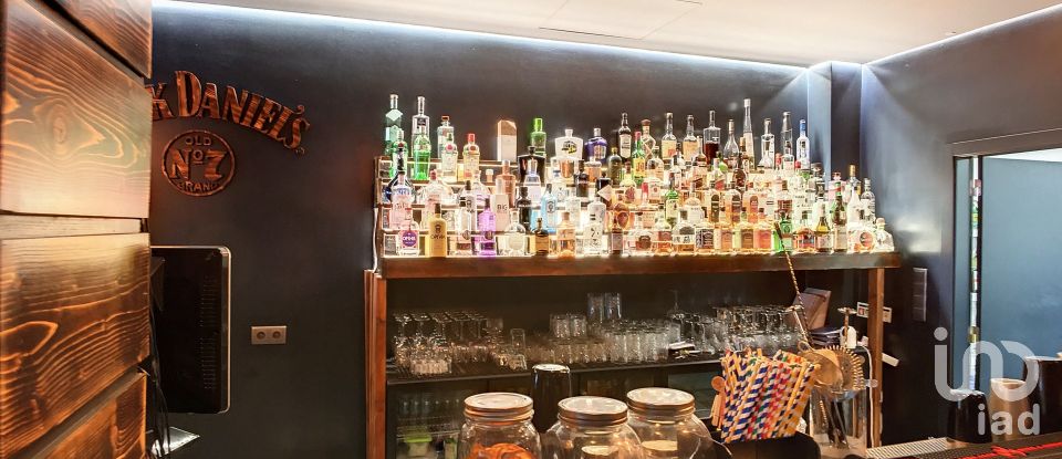 Boutique/Local commercial à Santa Maria, São Pedro E Matacães de 221 m²