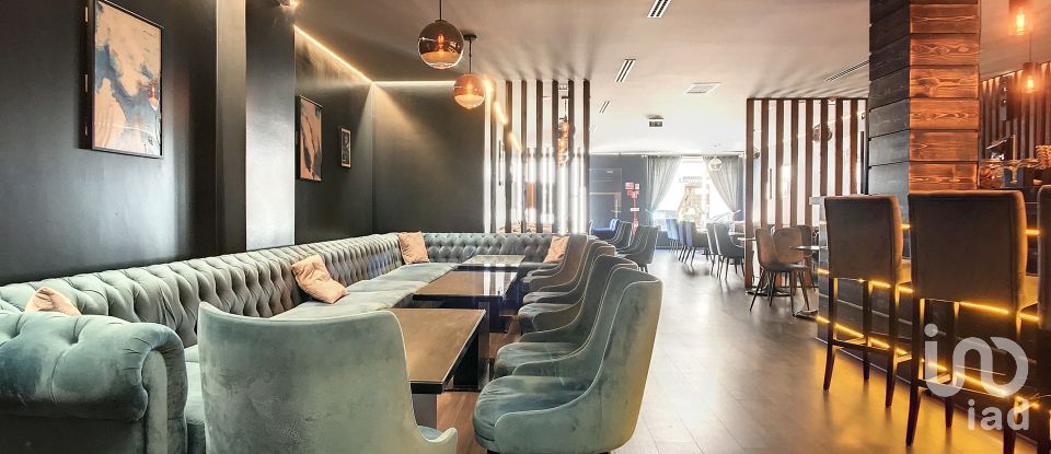 Boutique/Local commercial à Santa Maria, São Pedro E Matacães de 221 m²