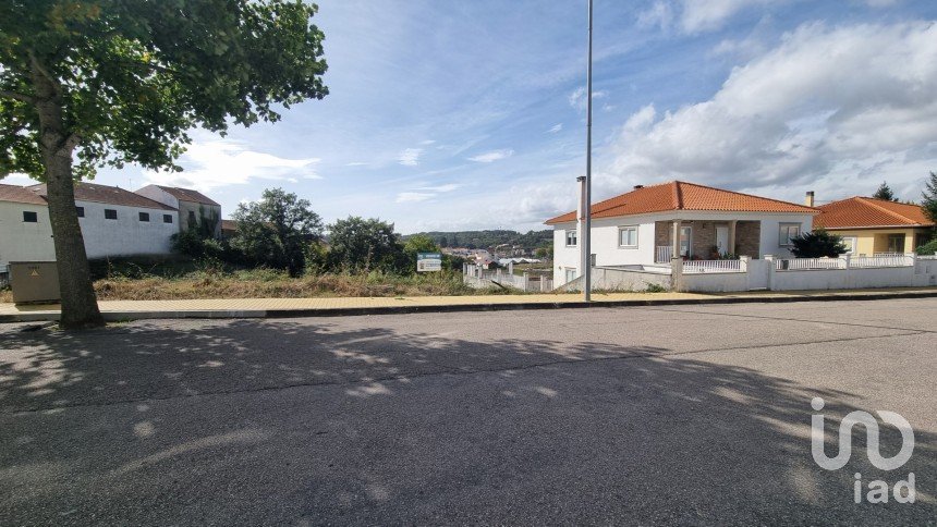 Terrain à bâtir à Sabugal e Aldeia de Santo António de 502 m²