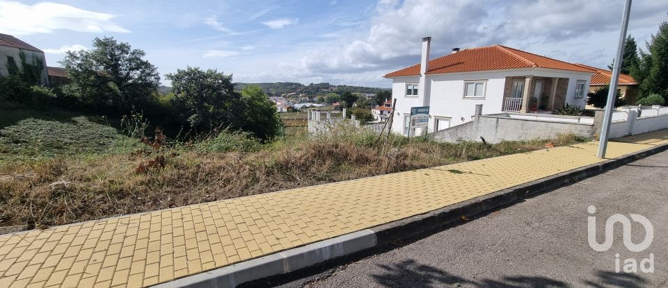 Terrain à bâtir à Sabugal e Aldeia de Santo António de 502 m²