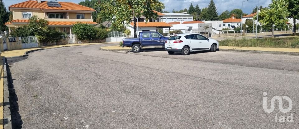 Terrain à bâtir à Sabugal e Aldeia de Santo António de 502 m²