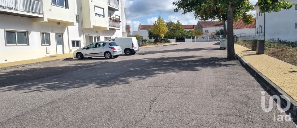 Terrain à bâtir à Sabugal e Aldeia de Santo António de 502 m²