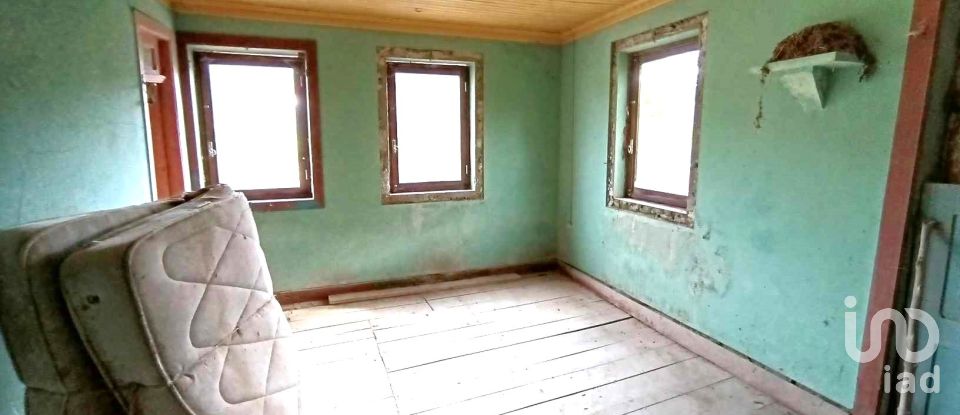 Maison T0 à Fiães de 64 m²