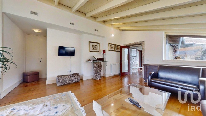 Farm T9 in Tabuaças of 304 m²