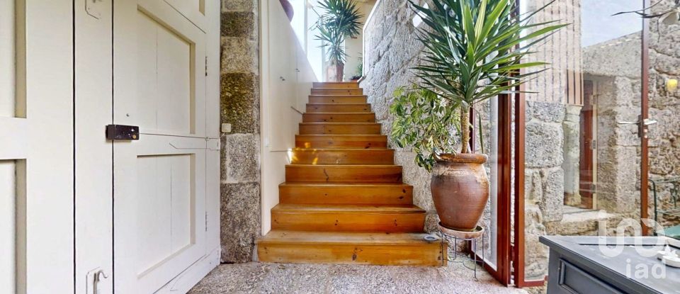 Farm T9 in Tabuaças of 304 m²