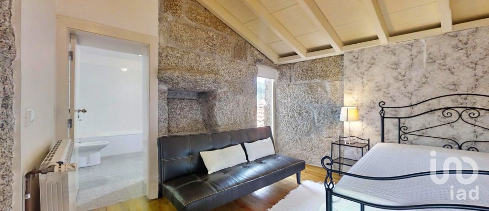 Farm T9 in Tabuaças of 304 m²