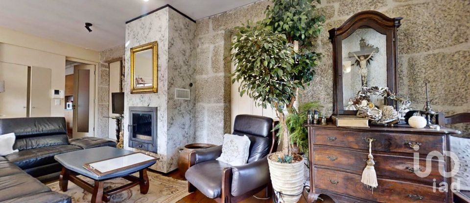 Farm T9 in Tabuaças of 304 m²