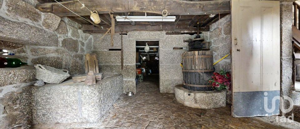 Farm T9 in Tabuaças of 304 m²