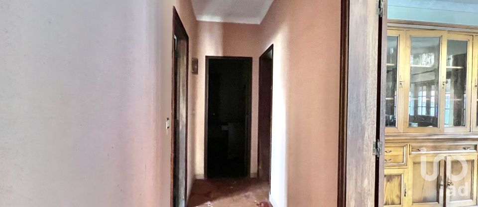 Maison traditionnelle T2 à Abrunhosa-a-Velha de 263 m²