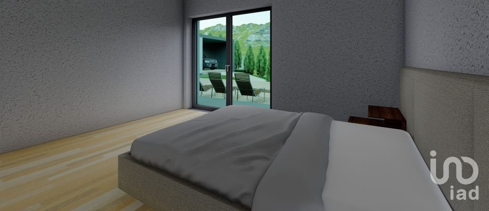 Moradia T3 em São Miguel, Santa Eufémia e Rabaçal de 287 m²