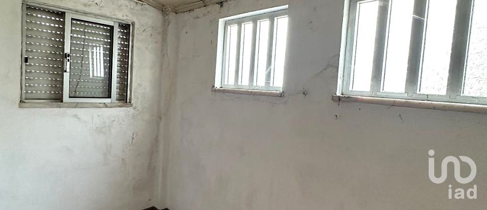 Casa T2 em Peso da Régua e Godim de 142 m²