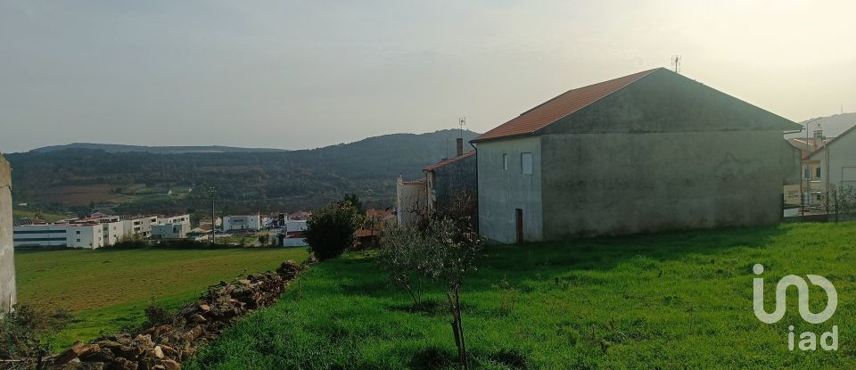 Terreno urbano em Mogadouro, Valverde, Vale de Porco e Vilar de Rei de 750 m²