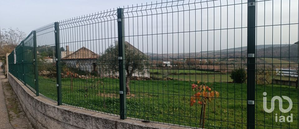 Terreno urbano em Mogadouro, Valverde, Vale de Porco e Vilar de Rei de 750 m²