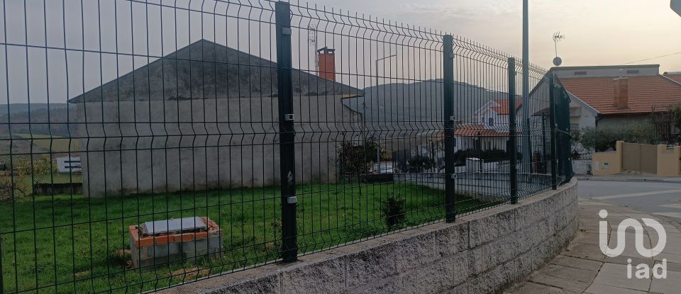 Terreno urbano em Mogadouro, Valverde, Vale de Porco e Vilar de Rei de 750 m²