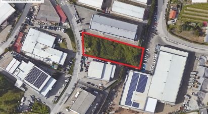Terrain à bâtir à Selho São Lourenço E Gominhães de 2 000 m²
