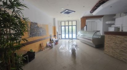 Shop / premises commercial in São Martinho of 210 m²