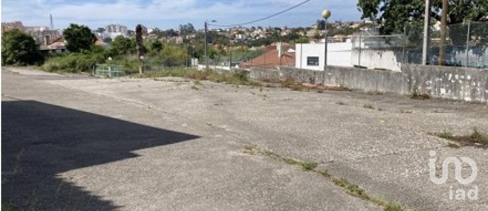 Shop / premises commercial in Queluz e Belas of 8,800 m²