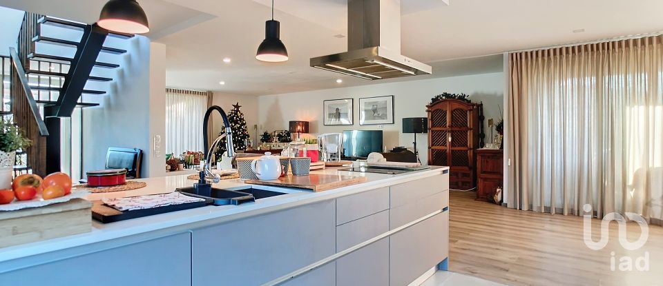 Maison T4 à Cortegaça de 238 m²