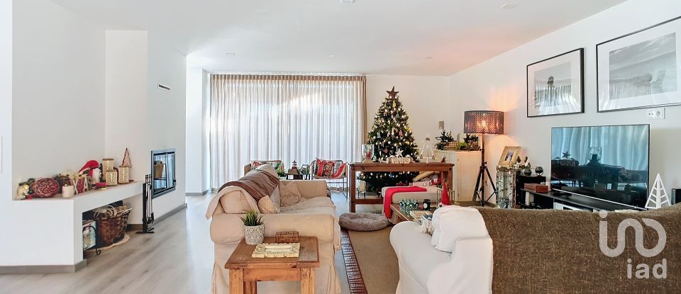 Maison T4 à Cortegaça de 238 m²