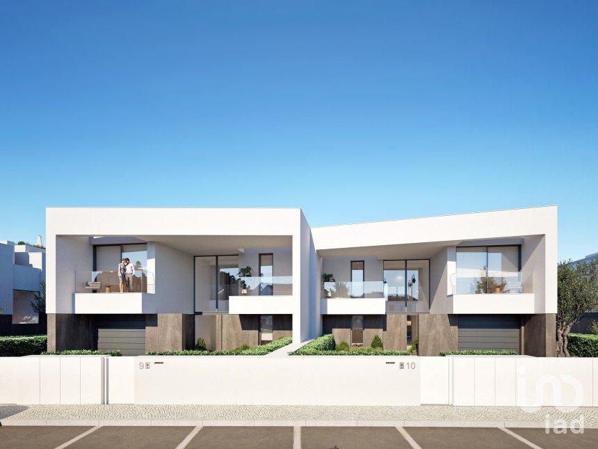 House T4 in São Gonçalo De Lagos of 300 m²