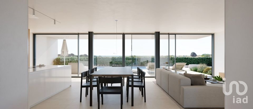 House T4 in São Gonçalo De Lagos of 300 m²