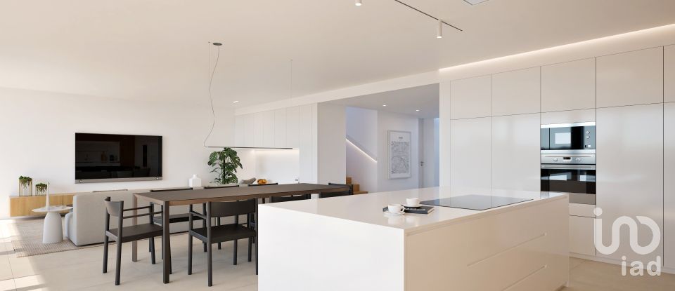 House T4 in São Gonçalo De Lagos of 300 m²