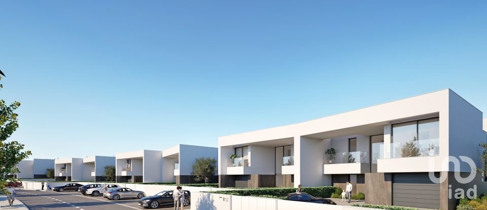 House T4 in São Gonçalo De Lagos of 300 m²