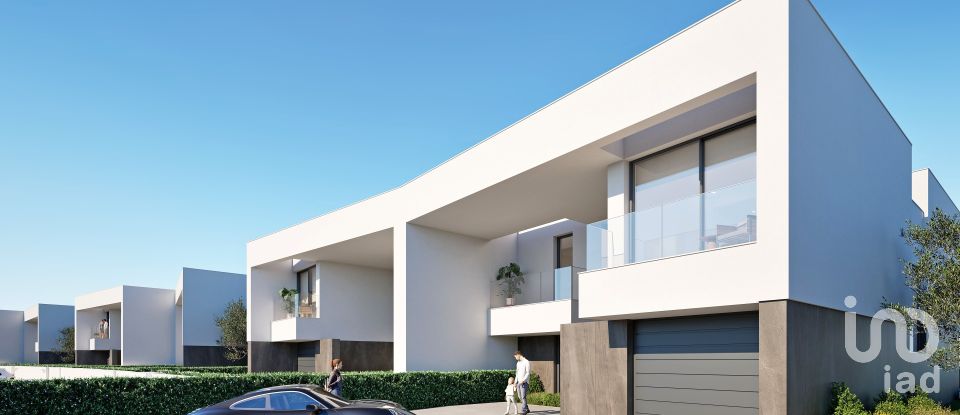 House T4 in São Gonçalo De Lagos of 300 m²