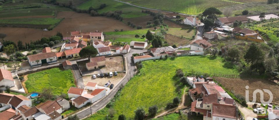 Terreno urbano em Aldeia Galega da Merceana e Aldeia Gavinha de 4 000 m²