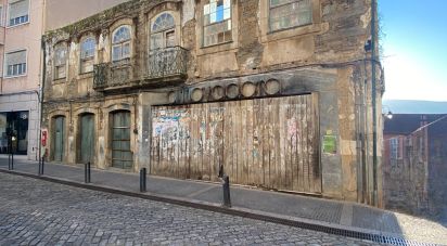 Bâtiment à Peso da Régua e Godim de 1 092 m²