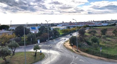 Appartement T3 à Faro (Sé e São Pedro) de 93 m²