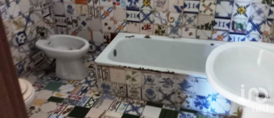 Moradia T3 em Espariz e Sinde de 112 m²