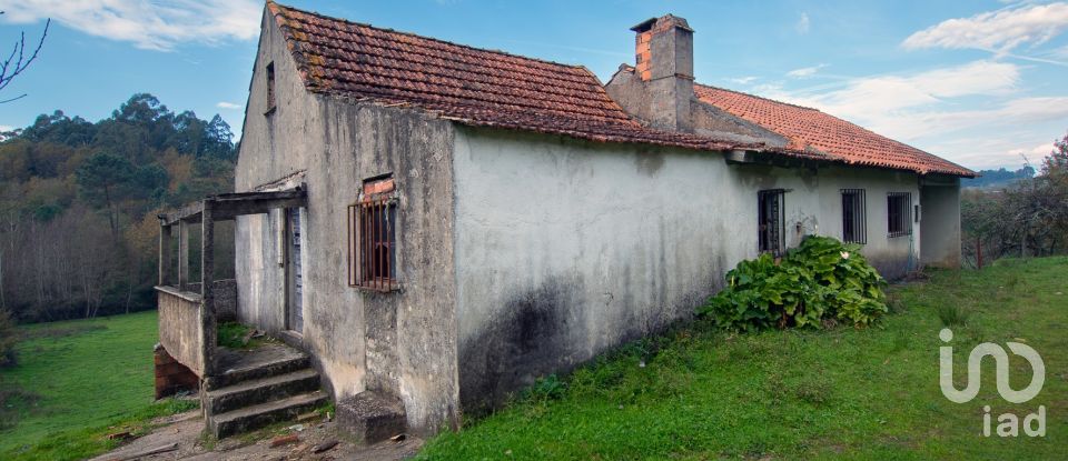 Moradia T3 em Espariz e Sinde de 112 m²