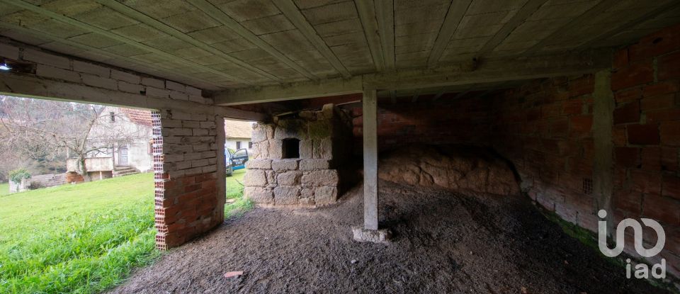 Moradia T3 em Espariz e Sinde de 112 m²