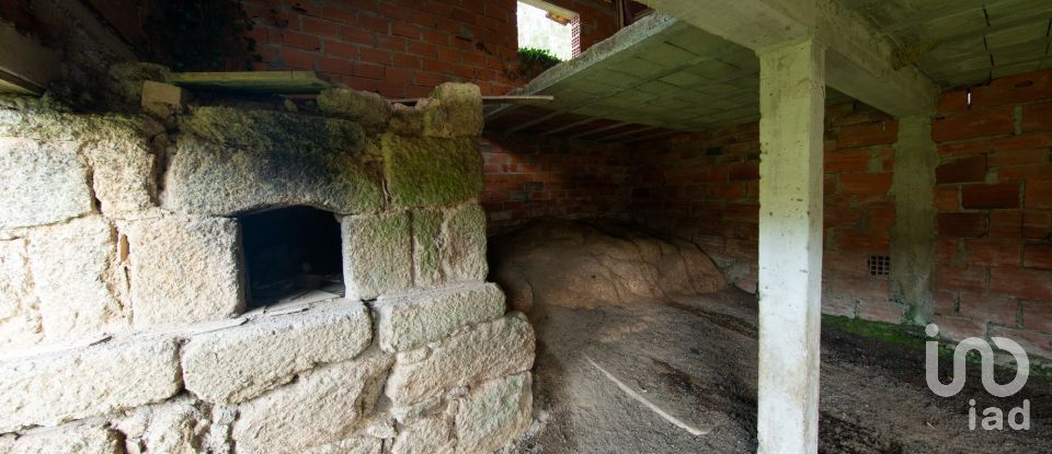 Moradia T3 em Espariz e Sinde de 112 m²