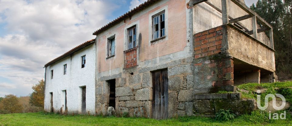 Moradia T3 em Espariz e Sinde de 112 m²