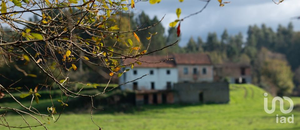 Moradia T3 em Espariz e Sinde de 112 m²