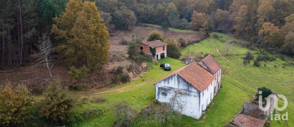 Moradia T3 em Espariz e Sinde de 112 m²