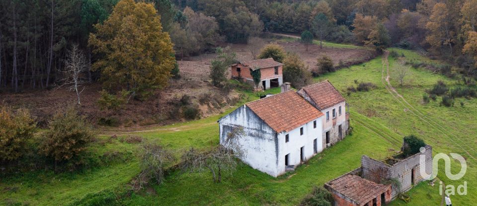 Moradia T3 em Espariz e Sinde de 112 m²