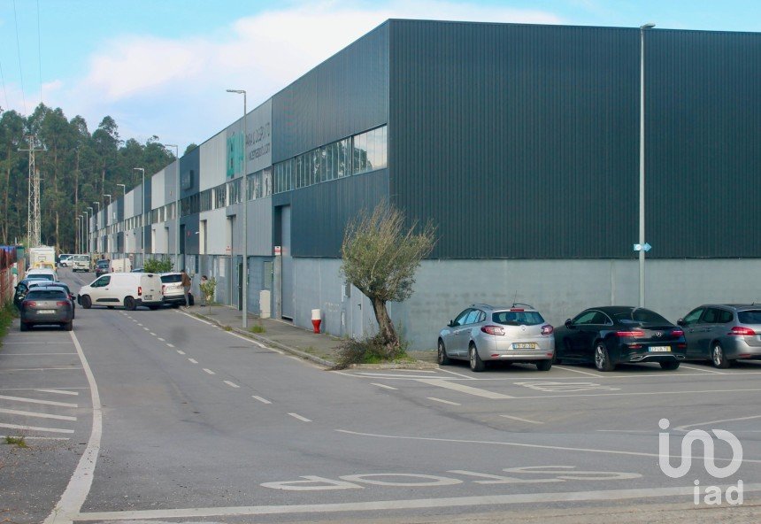 Boutique/Local commercial à Fonte Boa e Rio Tinto de 292 m²