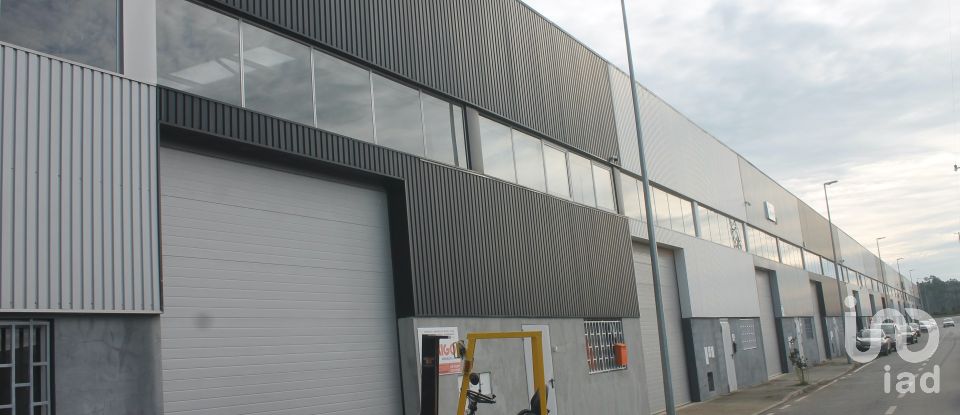 Boutique/Local commercial à Fonte Boa e Rio Tinto de 292 m²