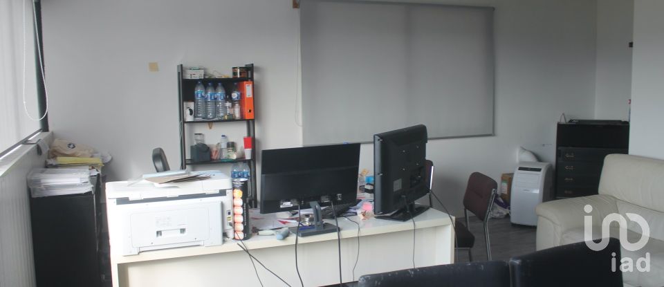 Boutique/Local commercial à Fonte Boa e Rio Tinto de 292 m²