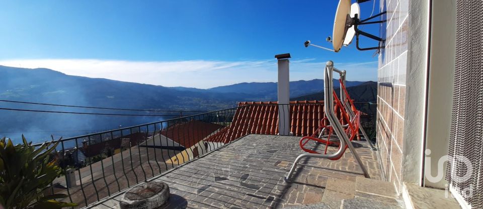 House T4 in Cousso of 160 m²