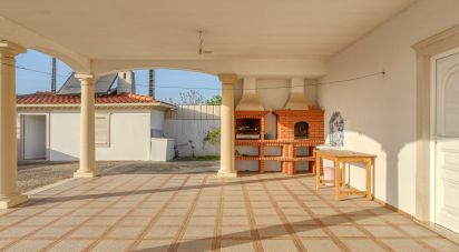Maison T5 à Regueira de Pontes de 318 m²