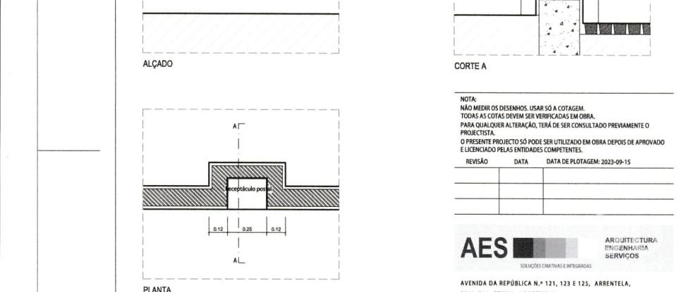 Moradia T4 em Corroios de 472 m²