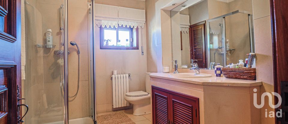 Gîte T4 à Ponte de 366 m²