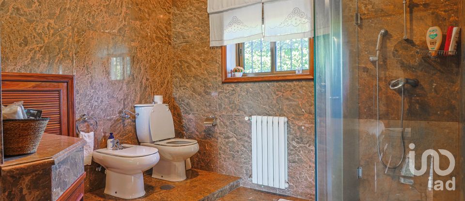 Gîte T4 à Ponte de 366 m²