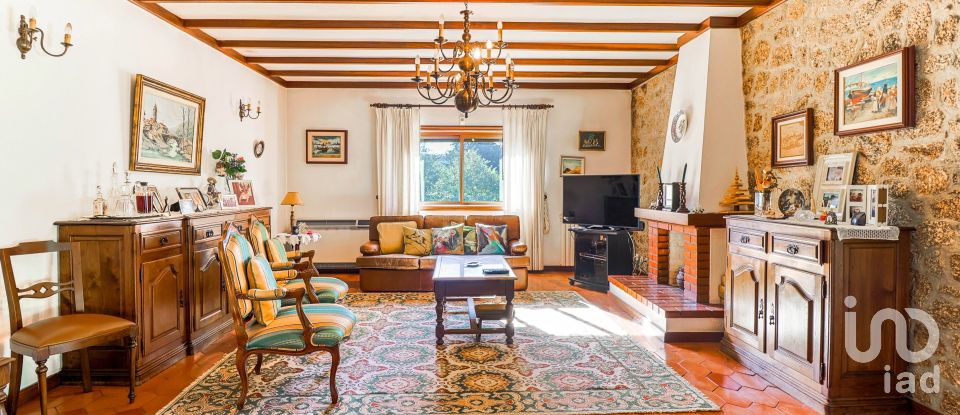 Gîte T4 à Ponte de 366 m²