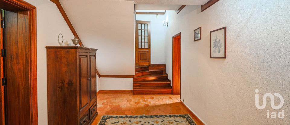 Gîte T4 à Ponte de 366 m²